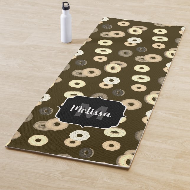 Schokolade Vanille Donuts Muster braun Monogramm Yogamatte (Beispiel)