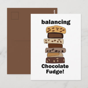 Schokoladen-Fudge-Dessert balanciert lustig Postkarte