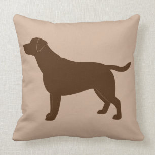 Schokoladen-Labrador-Retriever in der Silhouette Kissen