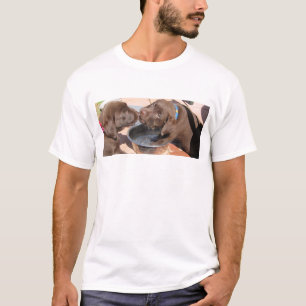 Schokoladen-Labrador-Welpen-Spiel T-Shirt