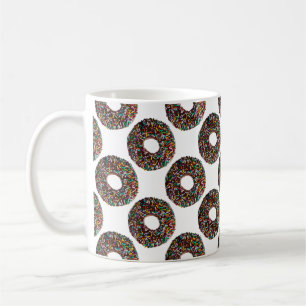 SchokoladenDonut mit bunten Sprinklen Kaffeetasse