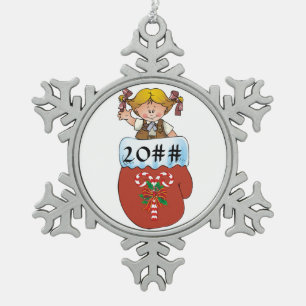 Schokoladenkuchen-Handschuh-Blondine Schneeflocken Zinn-Ornament