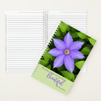 Schön in seiner Zeit | Purpur-Clematis-Journal Notizbuch