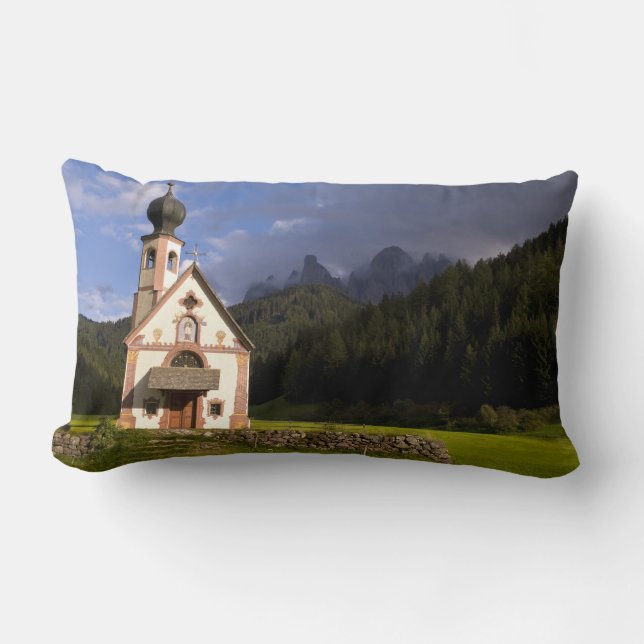 Schöne abgeschiedene einsame Kirche namens Rainui Lendenkissen (Vorderseite)