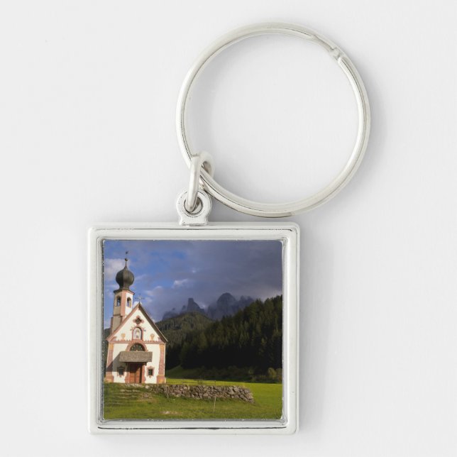Schöne abgeschiedene einsame Kirche namens Rainui Schlüsselanhänger (Vorne)