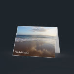 Schöne Beach Hawaiian Weihnachtskarte Feiertagskarte<br><div class="desc">Im schönen Big Beach auf der Insel Maui, Hawaii, Strand, Wellen, und blauer Himmel getroffen wünschen Ihren Freunden und Familie ein frohes Weihnachtsfest! Passen Sie Ihre eigenen Formulierungen auf der Vorderseite und die Botschaft auf der Innenseite an. Suchen Sie passende Artikel in meinem Shop: RusticandPaw</div>