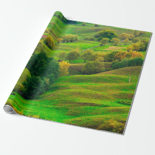 Schöne Berglandschaft im Abendlicht. Geschenkpapier