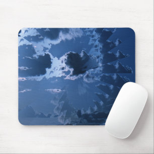 Schöne bewölkte Himmel über den Bergen.... Mousepad