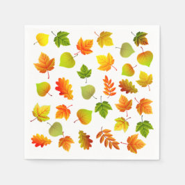 Schöne Blätter des Herbstes auf Weiß Serviette