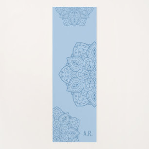 Schöne blaue dekorative moderne Mandala und Initia Yogamatte