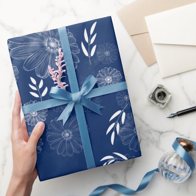 Schöne Blume Doodles Muster Geschenkpapier (Schenken)