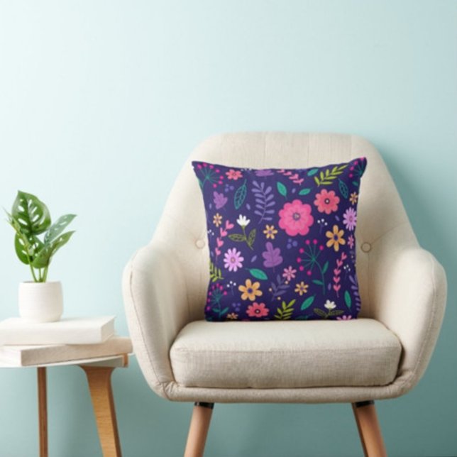 Schöne Blume und modernes Leaf Kissen (Von Creator hochgeladen)