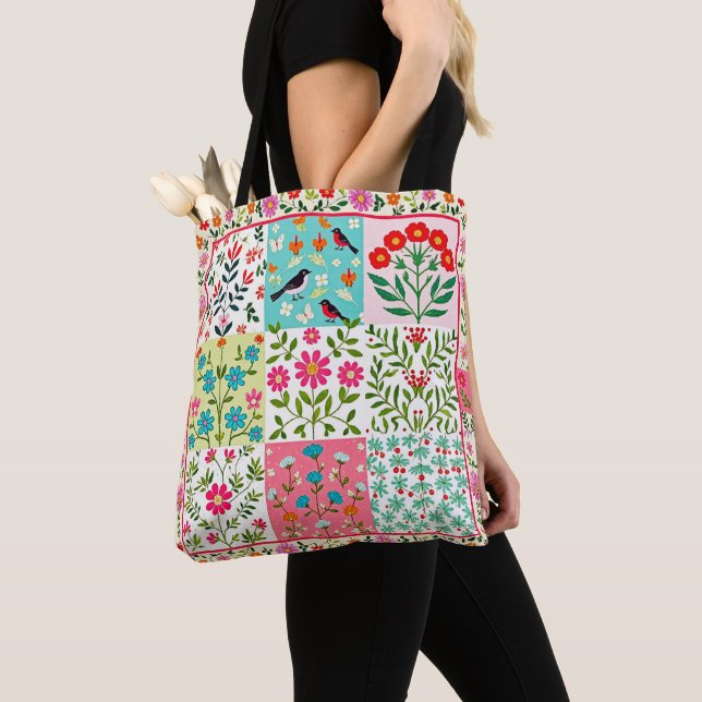 Schöne Blumen Natur Patchwork-Tasche. Tasche (Von Nahem)