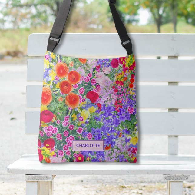 Schöne, blumengeschmückte hübsche Tasche mit Namen (Von Creator hochgeladen)