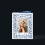 Schöne Branchen Dunkelblaue Hanukkah-Foto-Karte Feiertagskarte<br><div class="desc">In diesem handgezeichneten Foto gibt es viele Branchen und winzige Beeren. Das Blendenband lautet "A Very Happy Hanukkah" - die Grafik kann in Farbe geändert oder gelöscht werden, sodass Sie Ihre eigene Grußschrift hinzufügen können. Nachstehend Familienname und Jahr, optionaler Bereich für eine Nachricht auf der Rückseite, oder Sie können entfernen...</div>