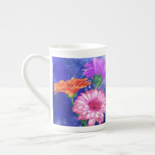 Schöne Drei-Farben-Gerberas - Migned Art Gezeichne Prozellantasse