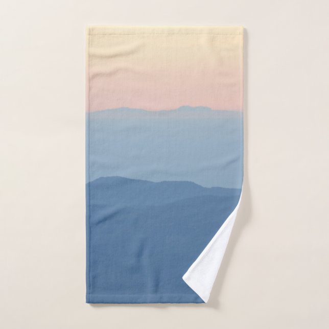 Schöne Farben Berge Montseny Landschaft Handtuch (Handtuch)