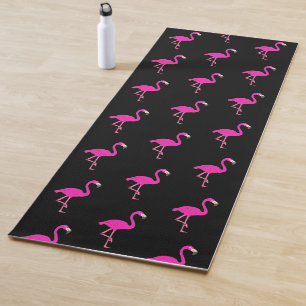 Schöne Flamingos auf Schwarz Yogamatte