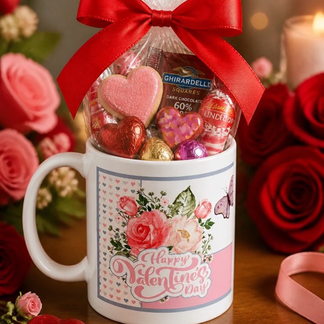 Schöne Flora und Schmetterling Valentinstag Kaffeetasse (Von Creator hochgeladen)