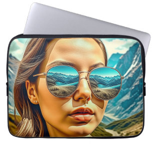 Schöne Frau in Sonnenbrille Reflectoine Laptopschutzhülle