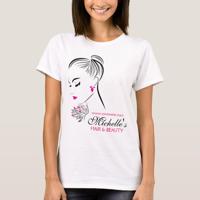 Schöne Frau mit dem rosa Ohrringeinbrennen T-Shirt (Vorderseite)