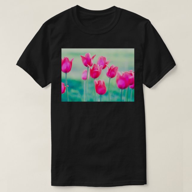 Schöne Frühlingsstipps Blume wachsen im Garten T-Shirt (Design vorne)