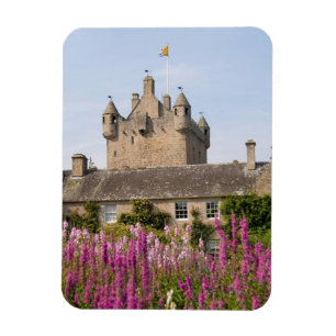 Schöne Gärten und berühmtes Schloss in Schottland  Magnet