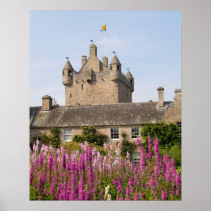 Schöne Gärten und berühmtes Schloss in Schottland  Poster