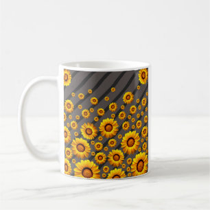 Schöne gelbe Blumen auf grauen, schwarzen Streifen Kaffeetasse