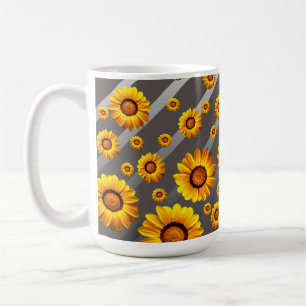 Schöne gelbe Blumen auf grauen, silbernen Streifen Kaffeetasse