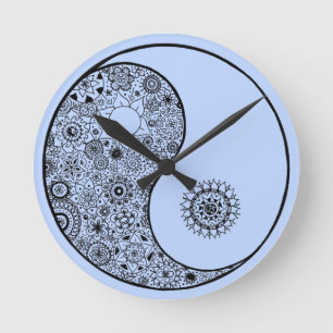Schöne Hand illustrierter künstlerischer BlumenY Runde Wanduhr