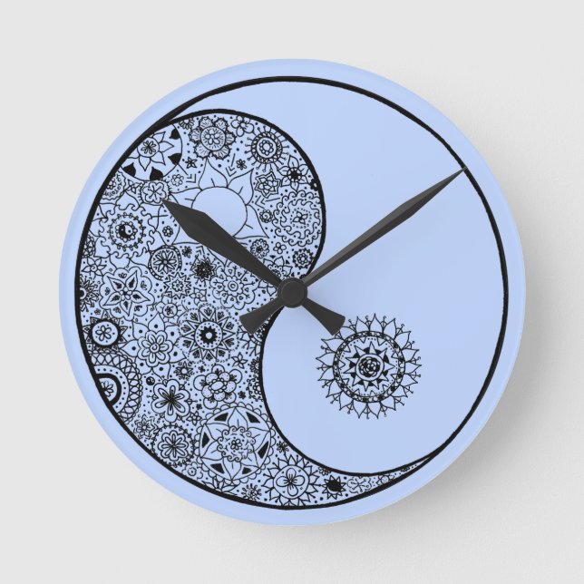Schöne Hand illustrierter künstlerischer BlumenYin Runde Wanduhr (Vorderseite)