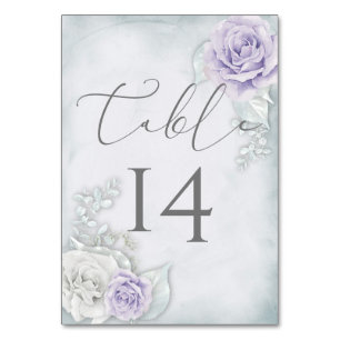 Schöne hell-lila und weiße Rosen Hochzeit Tischnummer