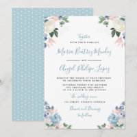 Schöne hellblaue Hochzeit mit Blumen