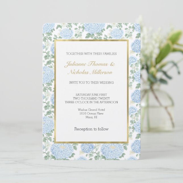 Schöne Hellblaue Weiße Blumen Hochzeit Einladung (Stehend Vorderseite)