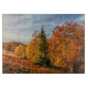 Schöne Herbstgebirgslandschaft Schneidebrett
