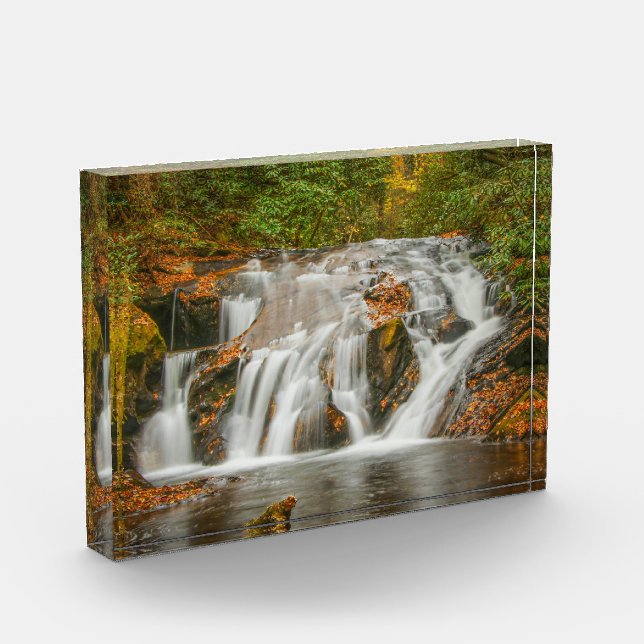 Schöne Herzöge Bach Wasserfall in N. Georgia Fotoblock (Links)