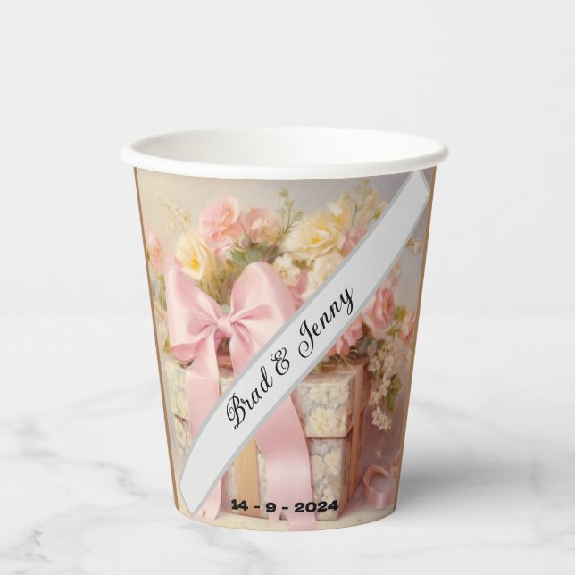 Schöne Hochzeitsstimmung mit Blume Pappbecher (Vorderseite)
