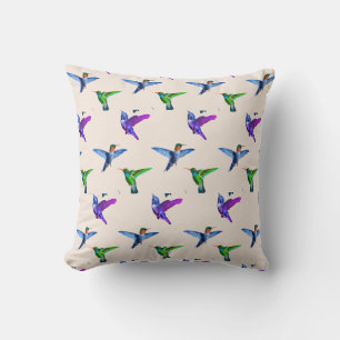 Schöne Hummingbirds auf Light Champagne Beige Kissen