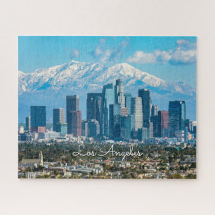 Schöne Innenstadt von Los Angeles mit Schnee bedec