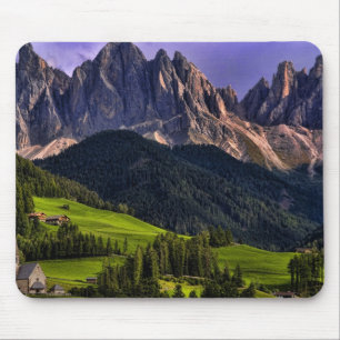 Schöne isolierte einsame Kirche St Maddalena Mousepad