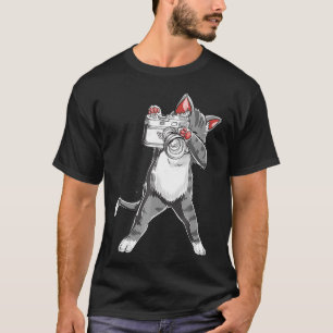 Schöne Katze mit Fotokamera T-Shirt