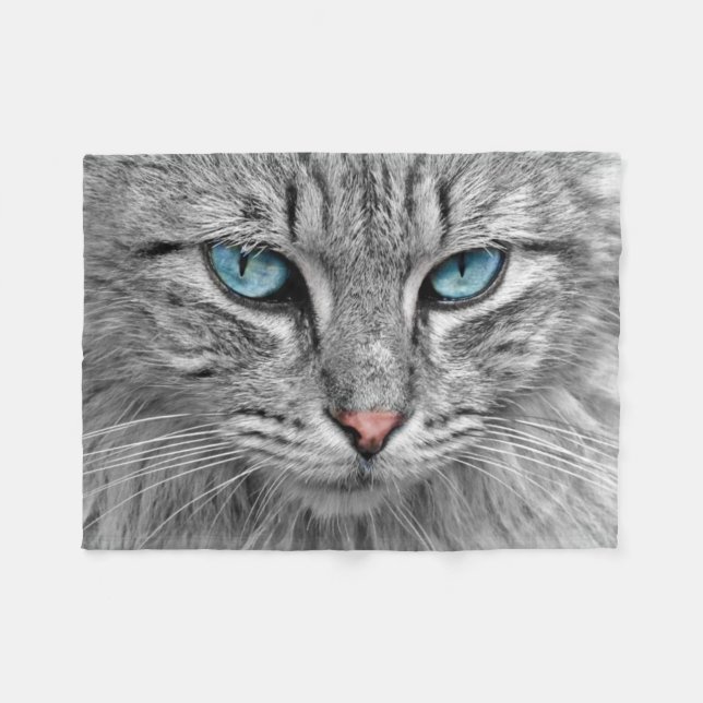 Schöne Katze Nahaufnahme Fleecedecke (Vorderseite (Horizontal))