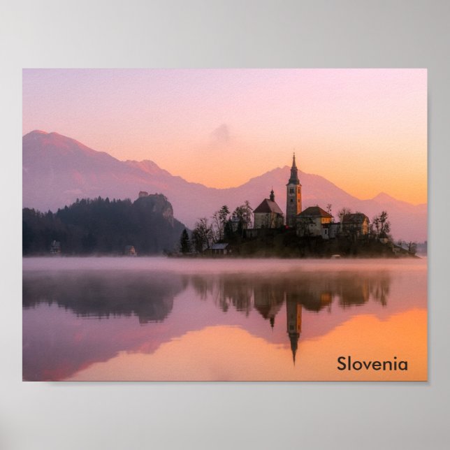 Schöne Kirche auf Insel Bled-See Slowenien Poster (Vorne)