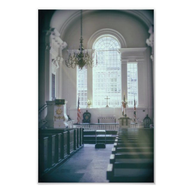Schöne Kirche Räume Sunlit Zimmer mit Pews Fotodruck (Vorne)