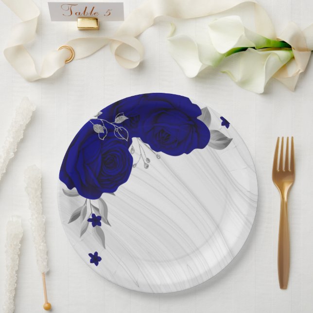 Schöne königsblaue Blumen silbergrauer Marmor Pappteller (Hochzeit)