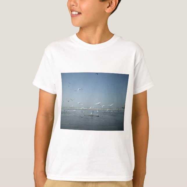 Schöne Krane, die über das Ballett der Natur flieg T-Shirt (Vorderseite)