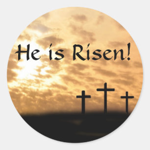 Schöne Kreuze und Sonnenuntergang Er ist Risen Sti Runder Aufkleber