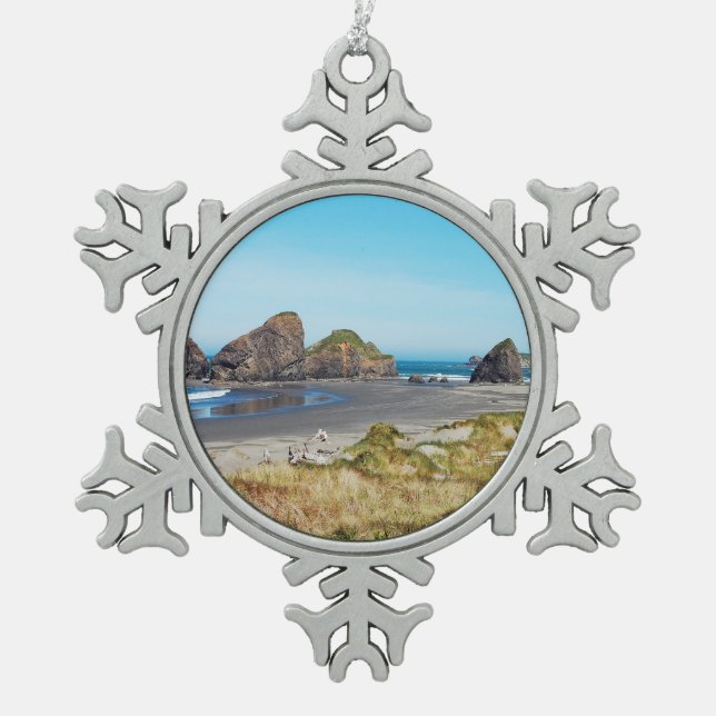 Schöne Küste von Oregon Schneeflocken Zinn-Ornament (Vorderseite)