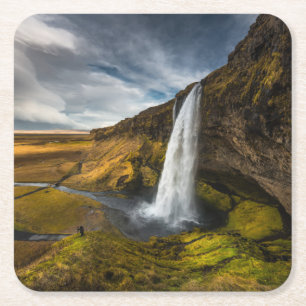 Schöne Landschaftsansicht von Seljalandsfoss Rechteckiger Pappuntersetzer